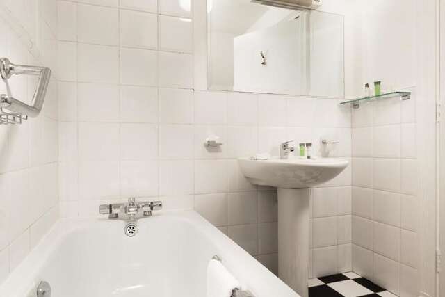 Отель The Camden Street Hotel Дублин-26